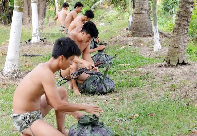 Cộng đồng mạng Trung Quốc choáng với quân phục Đặc công Việt Nam